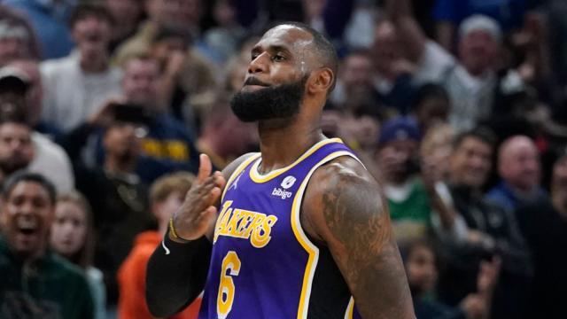 1637852385291006604.jpg NBA-round-up-LeBron-James-scores-39-in-Los-Angeles-Lakers.jpg